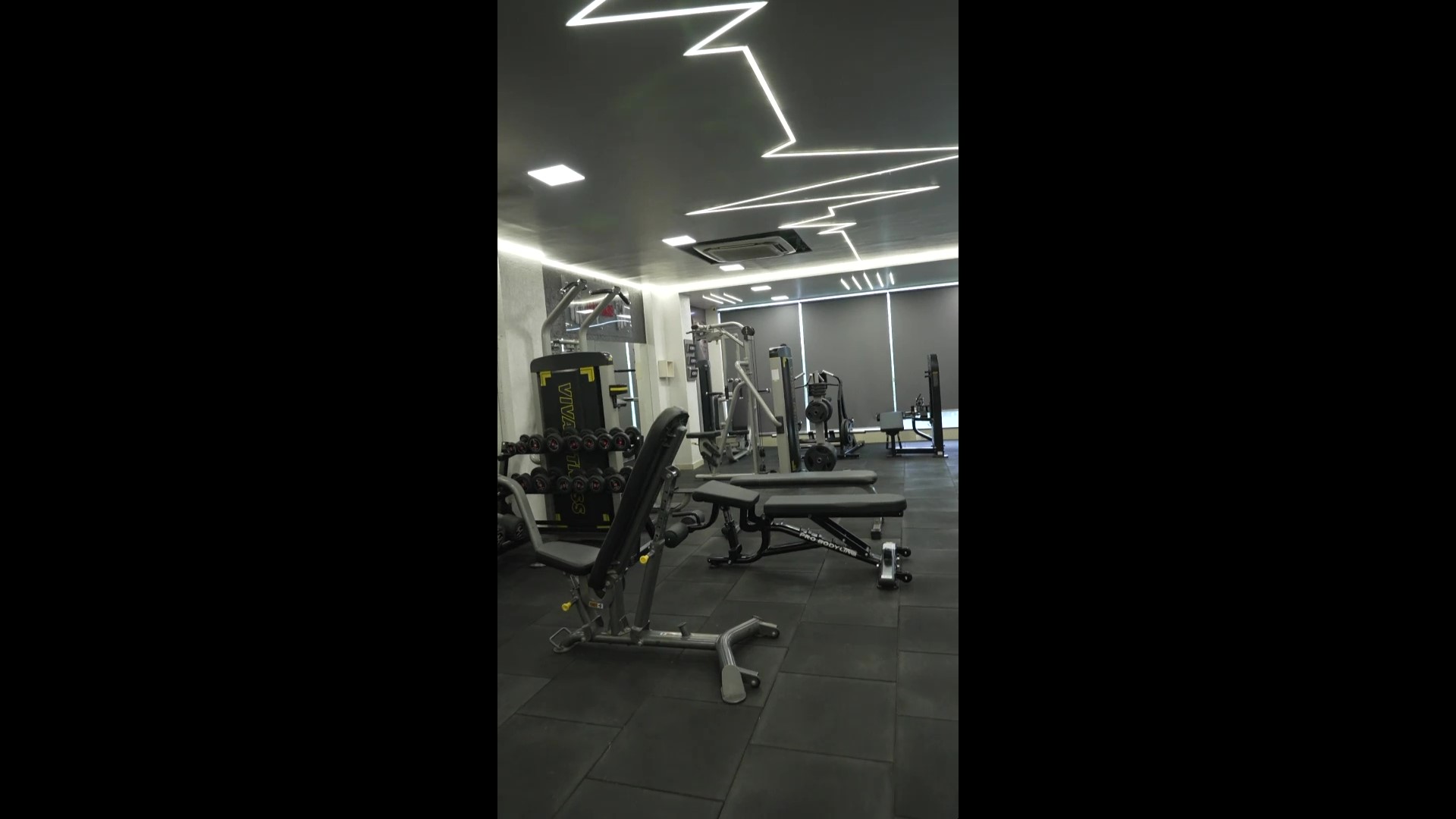 The main training floor at KORR.fit Mansarovar